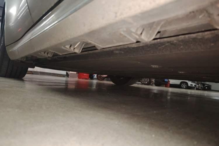 Used Hima Luxeed S7 2025 855 km Max Chassis Rear Right