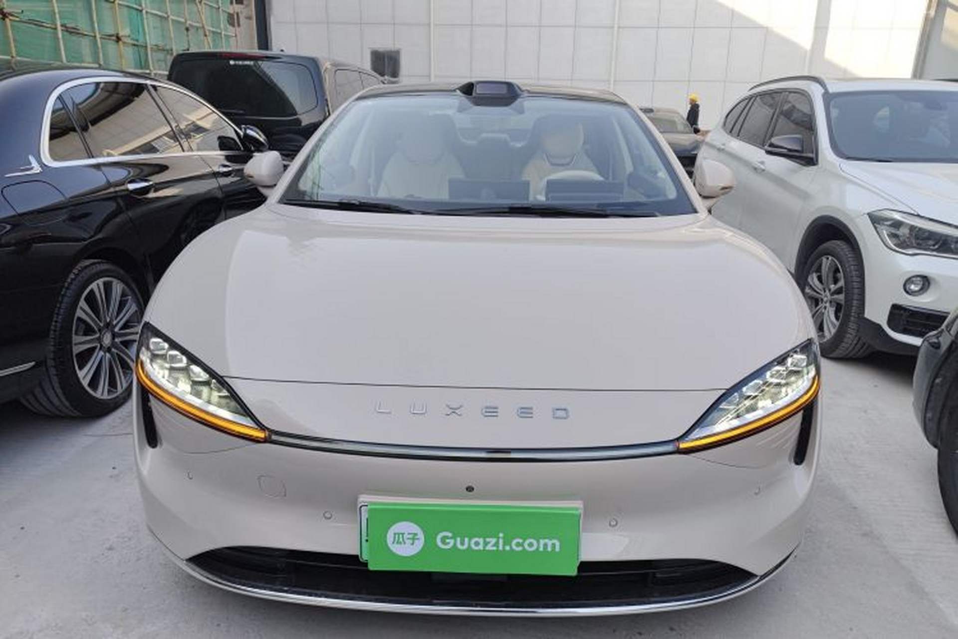 Used Hima Luxeed S7 2025 855 km Max Exterior 1