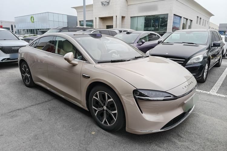 Used Hima Luxeed S7 2025 855 km Max Exterior 1