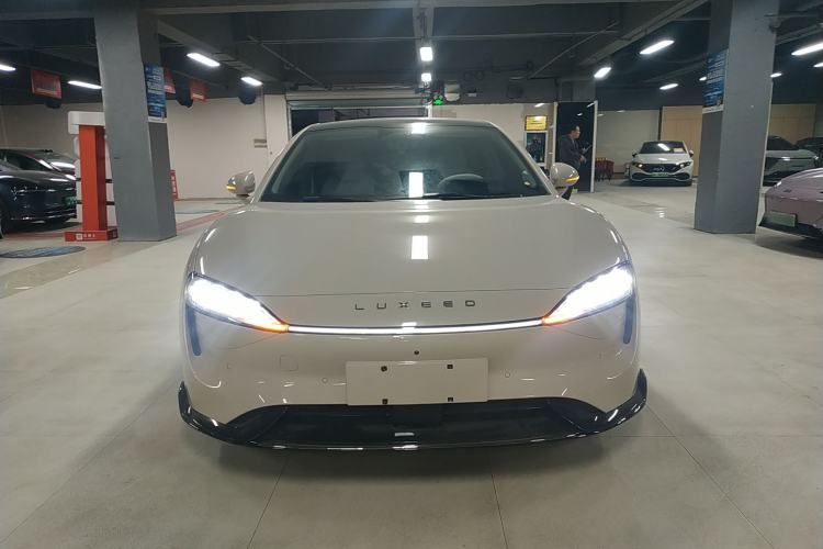 Used Hima Luxeed S7 2025 705 km Pro Exterior 1