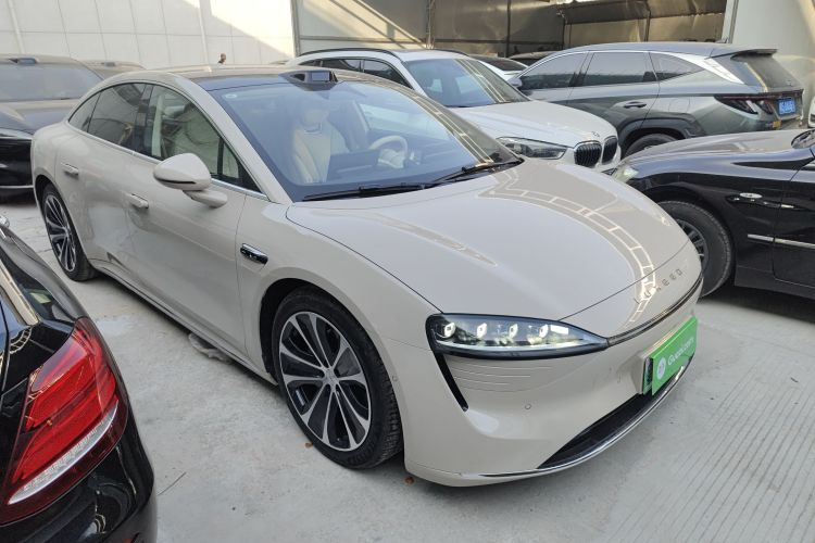 Used Hima Luxeed S7 2025 855 km Max Exterior 2