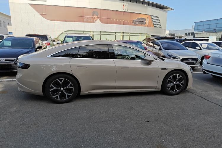 Used Hima Luxeed S7 2025 855 km Max Exterior 2