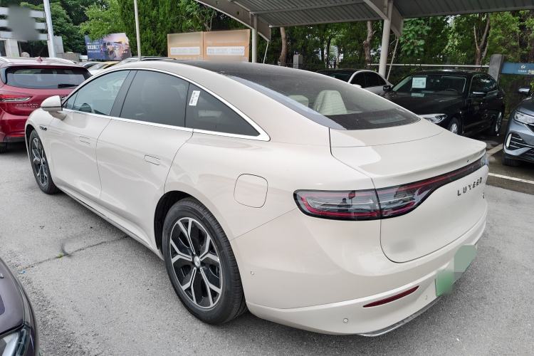 Used Hima Luxeed S7 2025 855 km Max Exterior 3