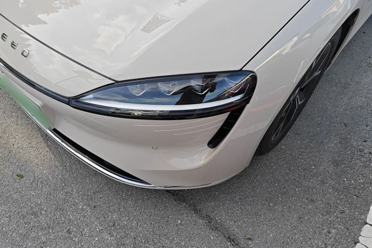 Used Hima Luxeed S7 2025 855 km Max Exterior 5