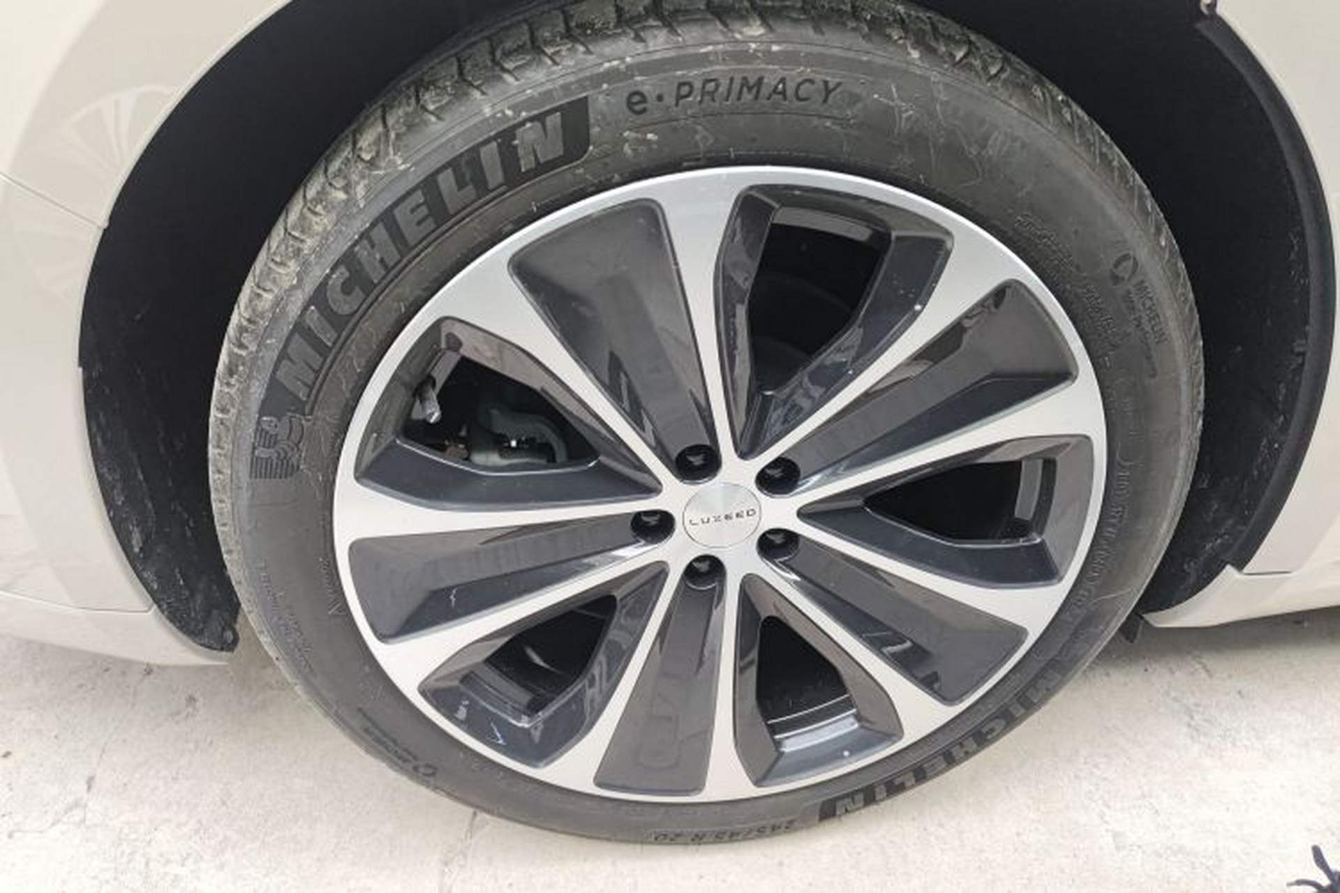 Used Hima Luxeed S7 2025 855 km Max Exterior 8