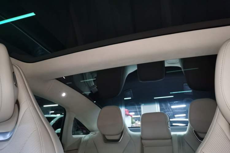 Used Hima Luxeed S7 2025 855 km Max Headliner