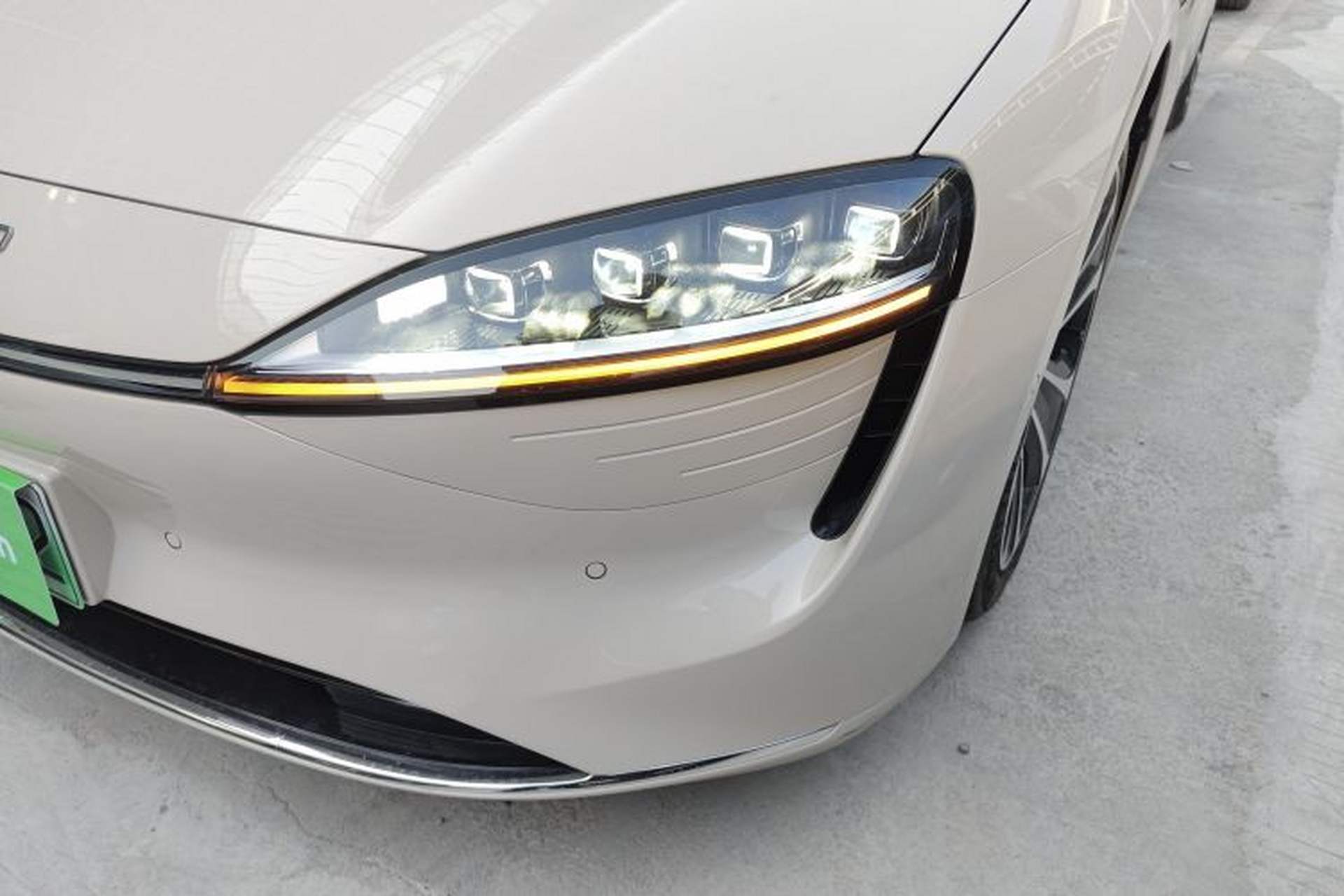 Used Hima Luxeed S7 2025 855 km Max Left Front Headlight