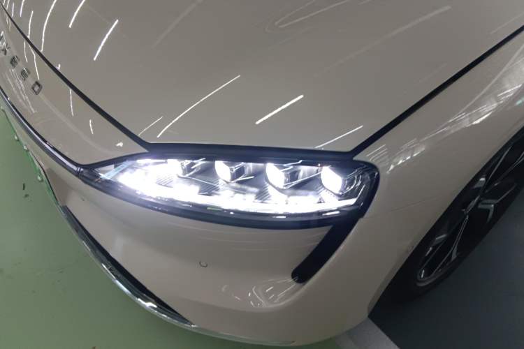 Used Hima Luxeed S7 2025 855 km Max Left Front Headlight