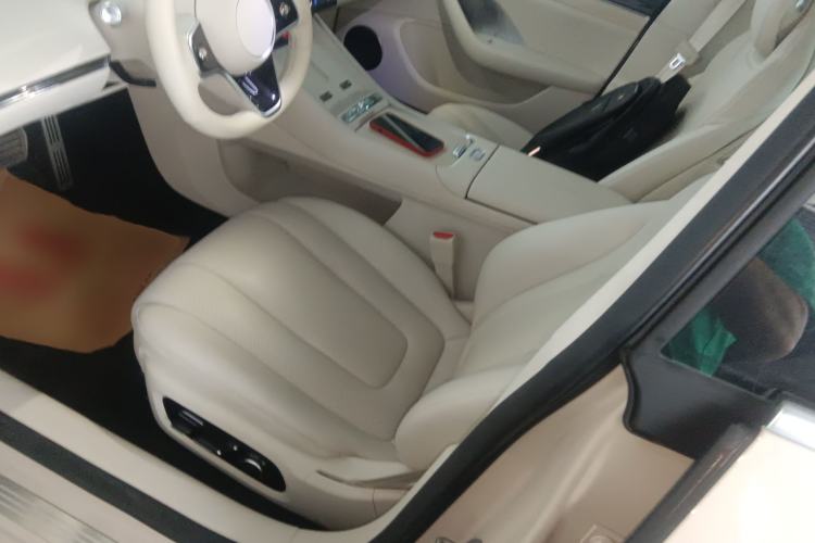 Used Hima Luxeed S7 2025 855 km Max Left Front Seat