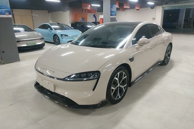 Used Hima Luxeed S7 2025 705 km Pro