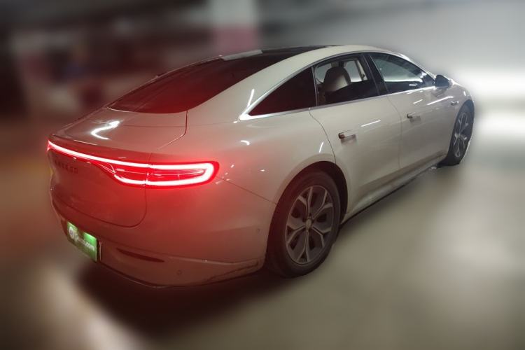Used Hima Luxeed S7 2025 855 km Max Rear Right 45 Deg