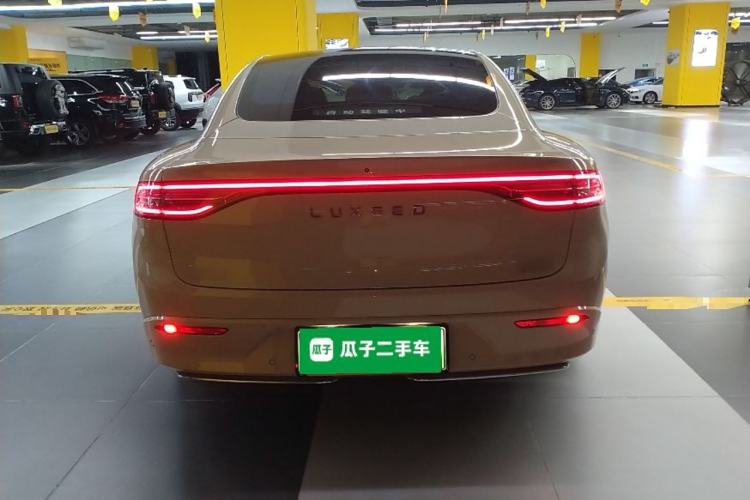 Used Hima Luxeed S7 2025 705 km Max Rear