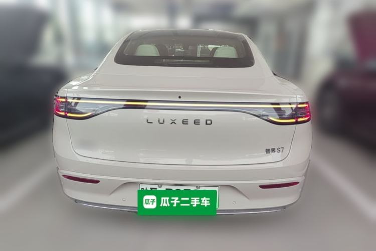 Used Hima Luxeed S7 2025 855 km Max Rear