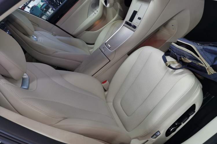 Used Hima Luxeed S7 2025 855 km Max Right Front Seat