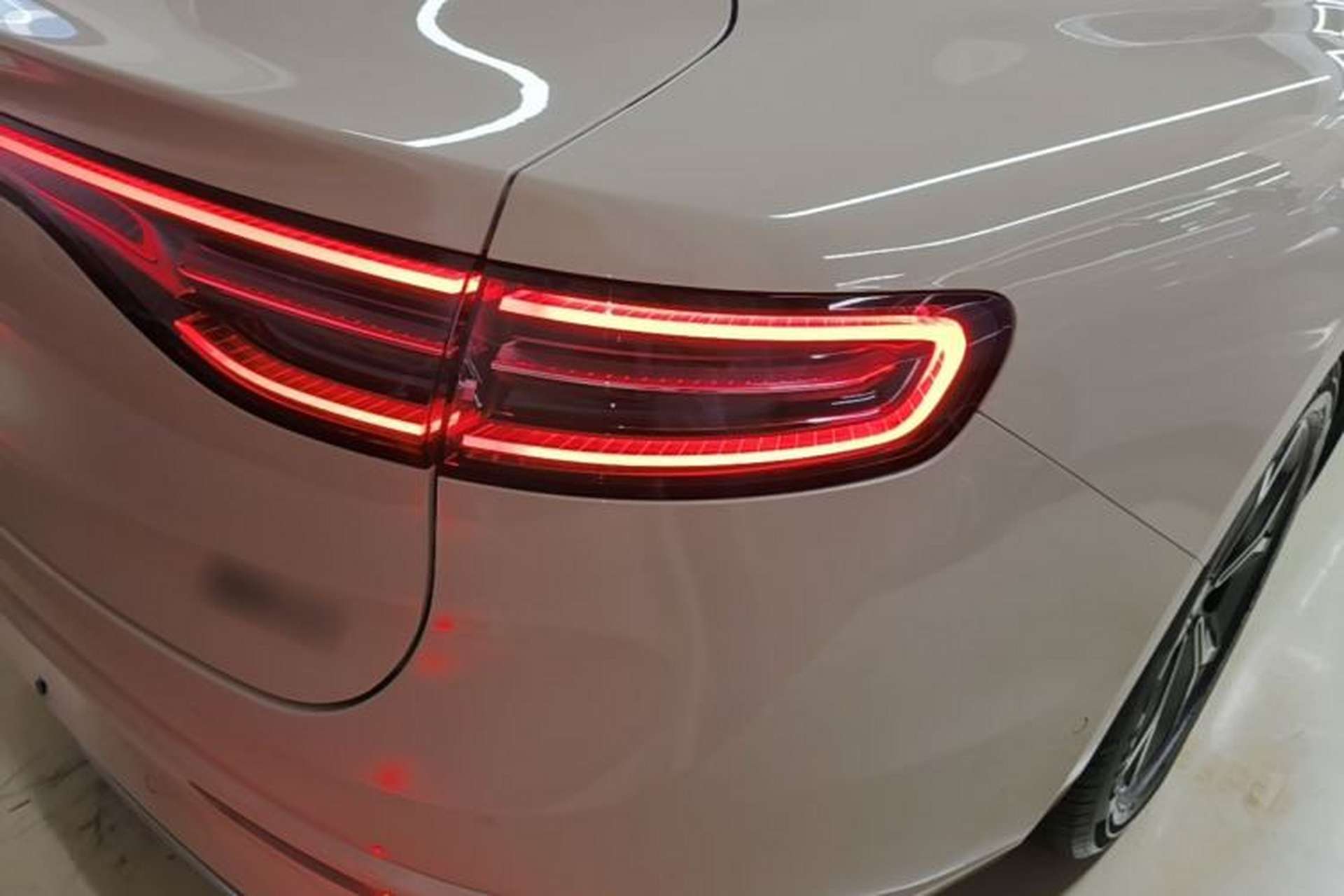 Used Hima Luxeed S7 2025 855 km Max Right Rear Taillight