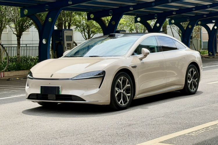 Used Hima Luxeed S7 2025 855 km Max Guazi used car, China used car export, Used car for sale, Used cars, Cheapest cars for sale