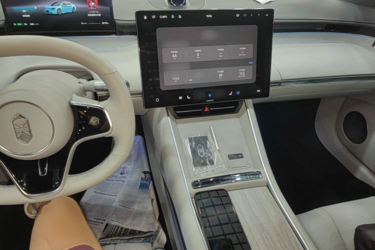 Used Hima Luxeed S7 2026 Model Max+ Center Console
