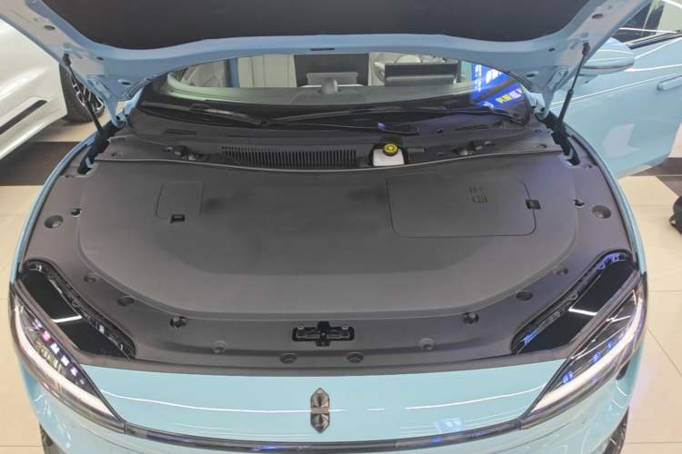 Used Hima Luxeed S7 2026 Model Max+ Engine Bay