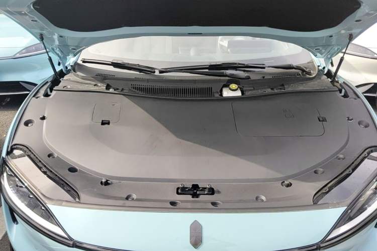 Used Hima Luxeed S7 2026 Model Max+ Engine Bay
