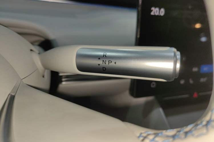 Used Hima Luxeed S7 2026 Model Max+ Gear Lever