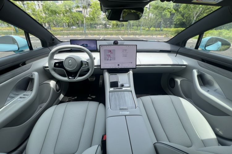 Used Hima Luxeed S7 2026 Model Max+ Interior 1