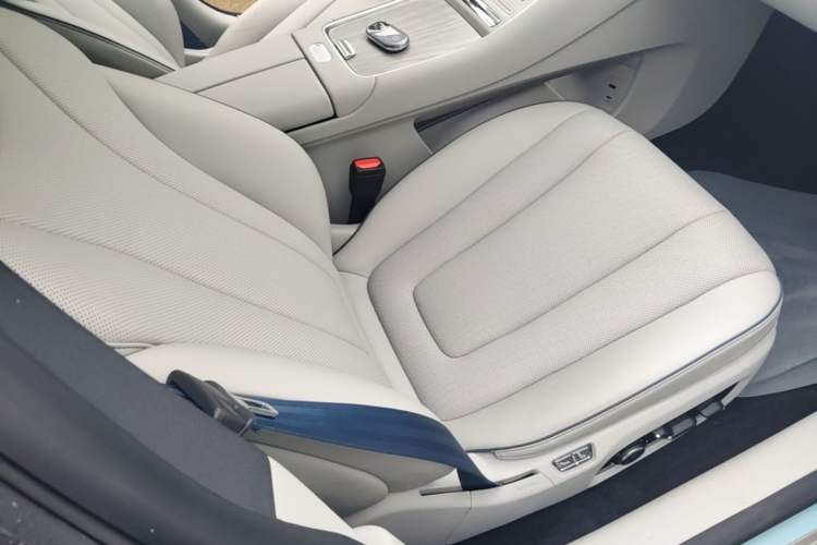 Used Hima Luxeed S7 2026 Model Max+ Right Front Seat