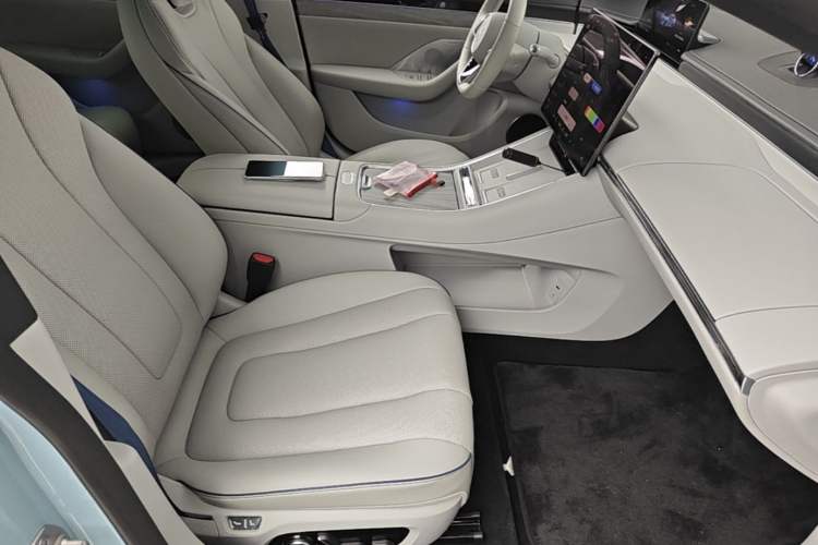 Used Hima Luxeed S7 2026 Model Max+ Right Front Seat