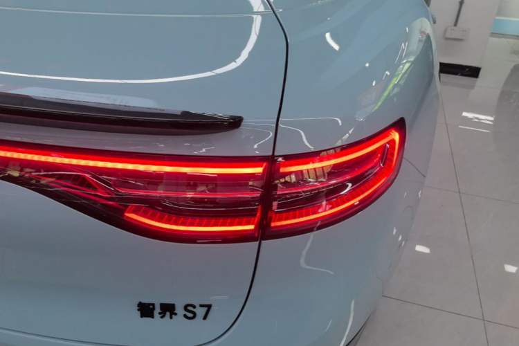 Used Hima Luxeed S7 2026 Model Max+ Right Rear Taillight