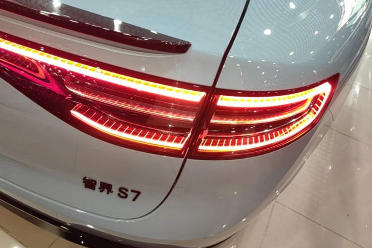 Used Hima Luxeed S7 2026 Model Max+ Right Rear Taillight