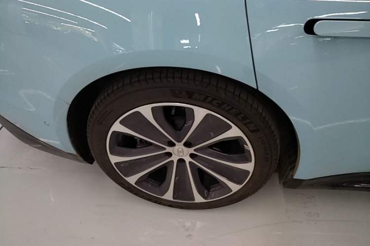 Used Hima Luxeed S7 2026 Model Max+ Right Rear Wheel Hub