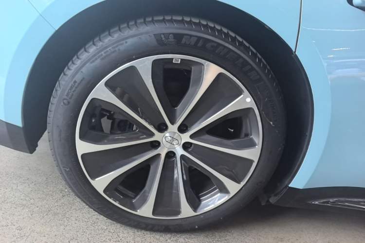 Used Hima Luxeed S7 2026 Model Max+ Right Rear Wheel Hub