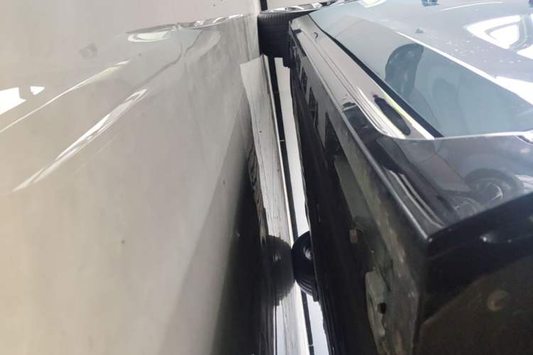 Used Hima Luxeed S7 2026 Model Max+ Right Side Sill