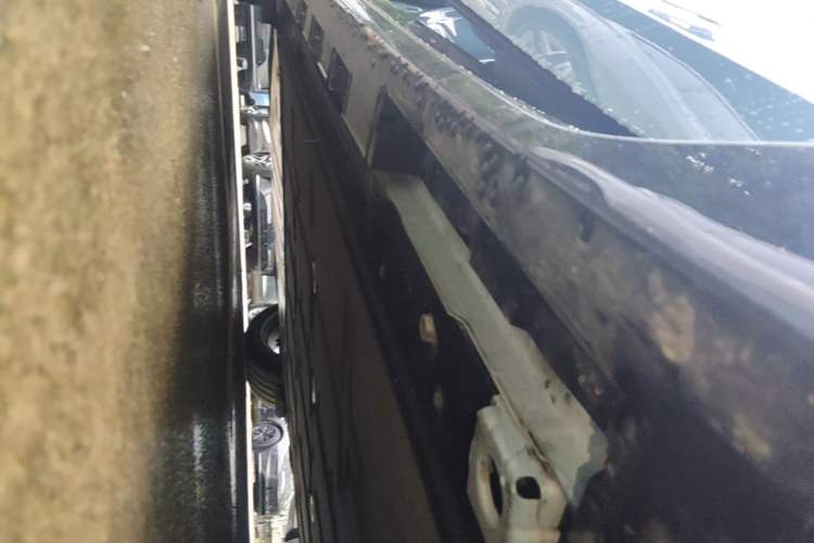 Used Hima Luxeed S7 2026 Model Max+ Right Side Sill
