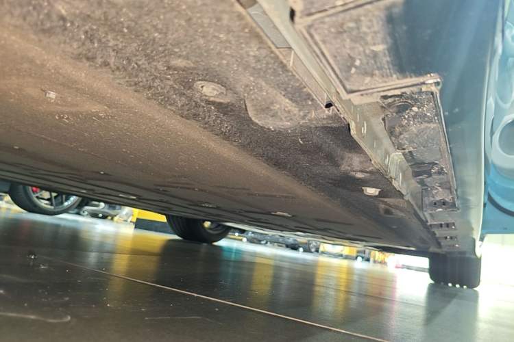 Used Hima Luxeed S7 2026 Model Max+ Right Side Sill