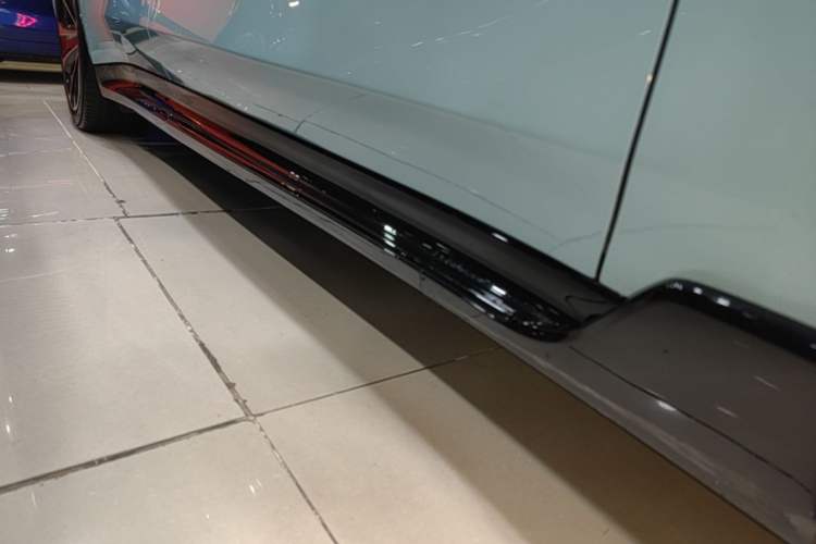Used Hima Luxeed S7 2026 Model Max+ Right Side Sill
