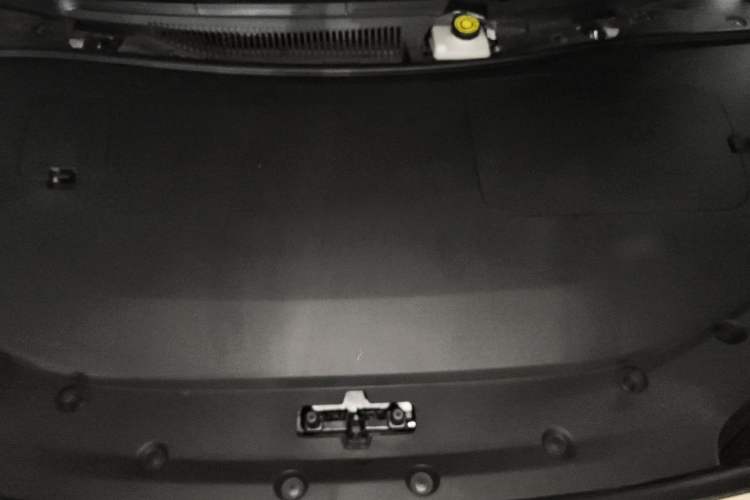 Used Hima Luxeed S7 2026 Model Max+ Engine Bay