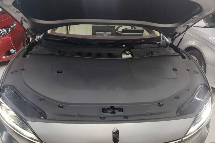 Used Hima Luxeed S7 2026 Model Max Engine Bay