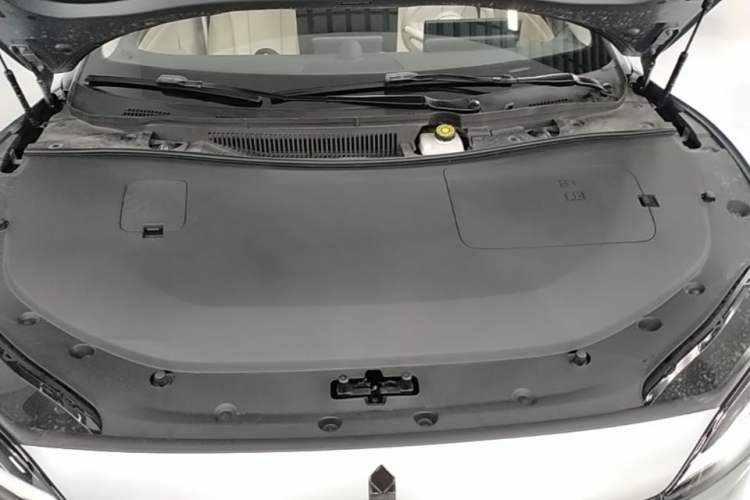 Used Hima Luxeed S7 2026 Model Max Engine Bay