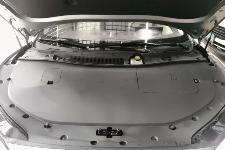 Used Hima Luxeed S7 2026 Model Max Engine Bay