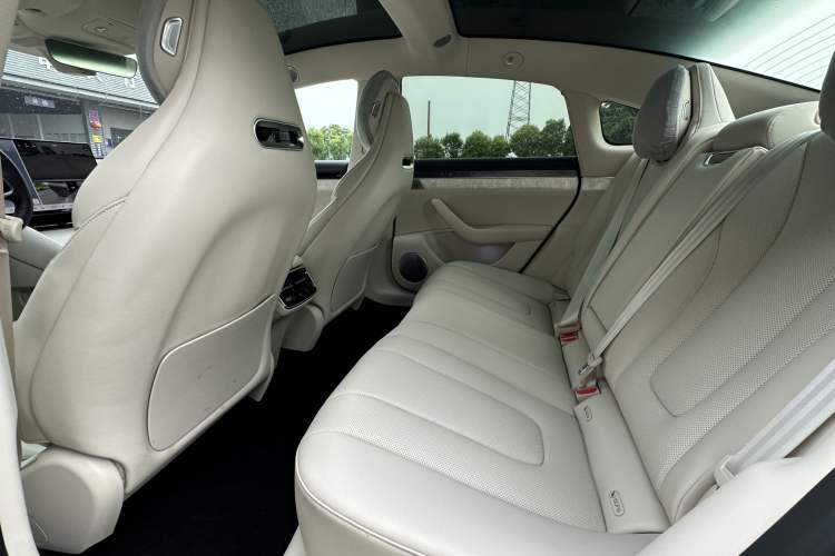 Used Hima Luxeed S7 2026 Model Max Interior 4