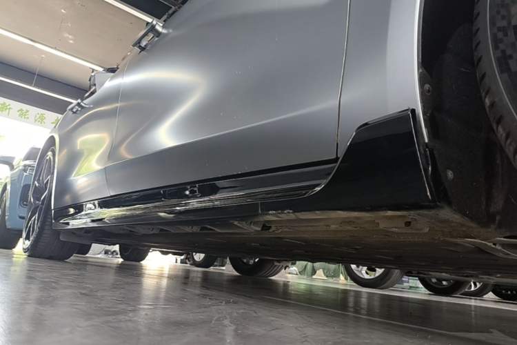 Used Hima Luxeed S7 2026 Model Ultra Right Side Sill