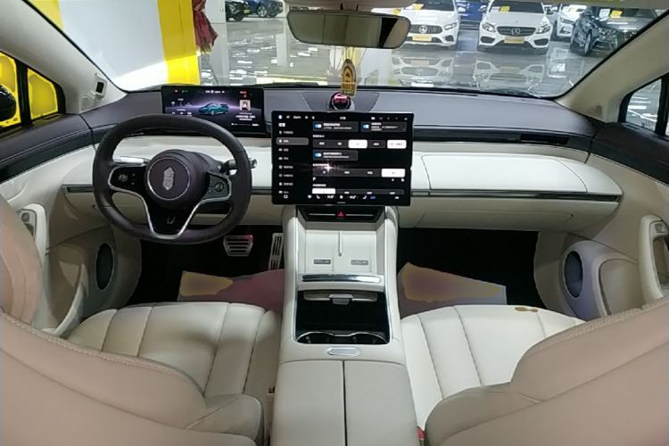 Used Hima Luxeed S7 2026 Model Max Center Console