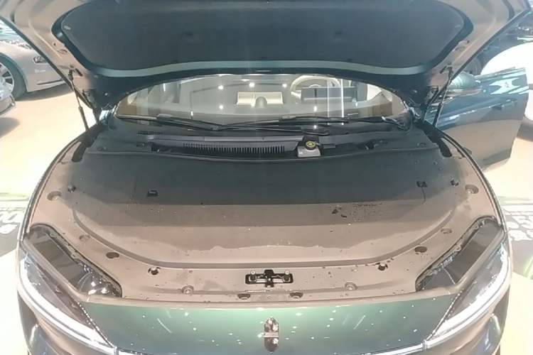 Used Hima Luxeed S7 2026 Model Max Engine Bay