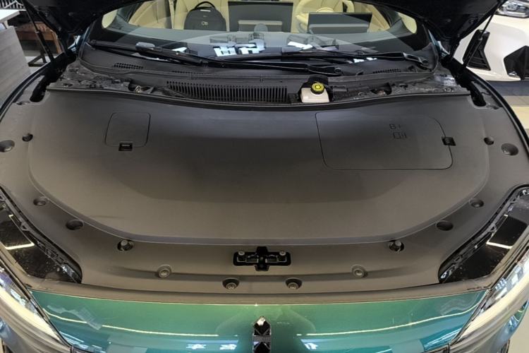 Used Hima Luxeed S7 2026 Model Max Engine Bay