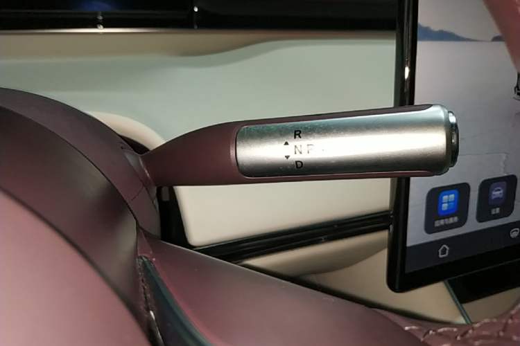 Used Hima Luxeed S7 2026 Model Max Gear Lever