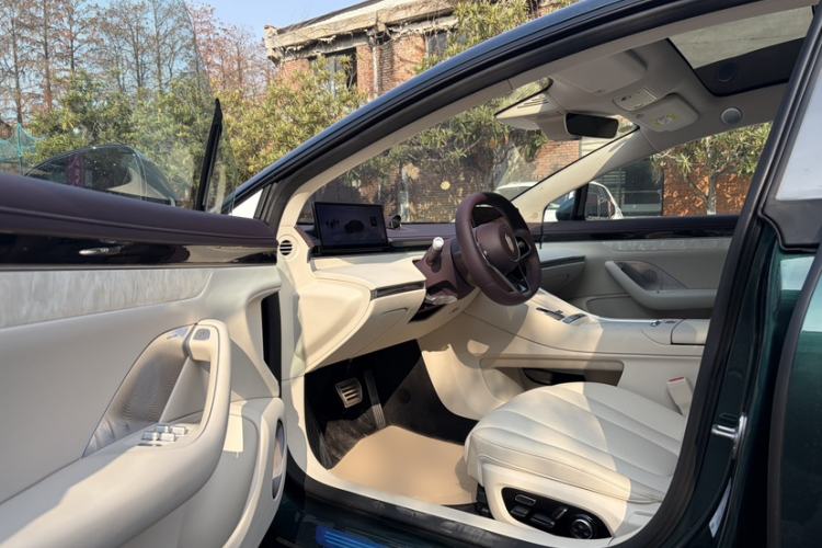 Used Hima Luxeed S7 2026 Model Max Interior 2
