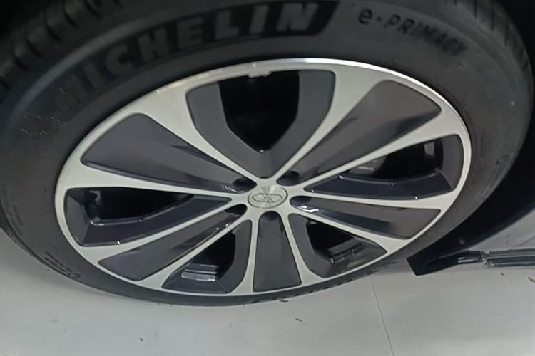 Used Hima Luxeed S7 2026 Model Max+ Left Front Wheel Hub