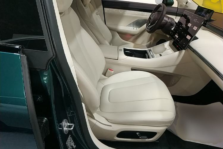 Used Hima Luxeed S7 2026 Model Max Right Front Seat