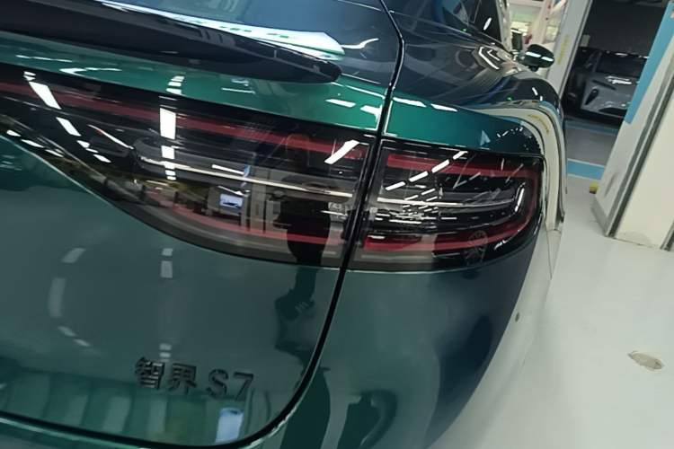 Used Hima Luxeed S7 2026 Model Max+ Right Rear Taillight