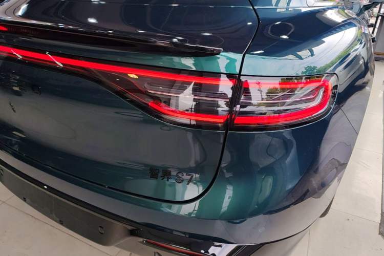 Used Hima Luxeed S7 2026 Model Max+ Right Rear Taillight